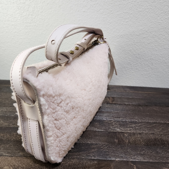 NWT Madewell Simple Genuine Shearling and Leather Crossbody Bag Avalon - Picture 10 of 15
